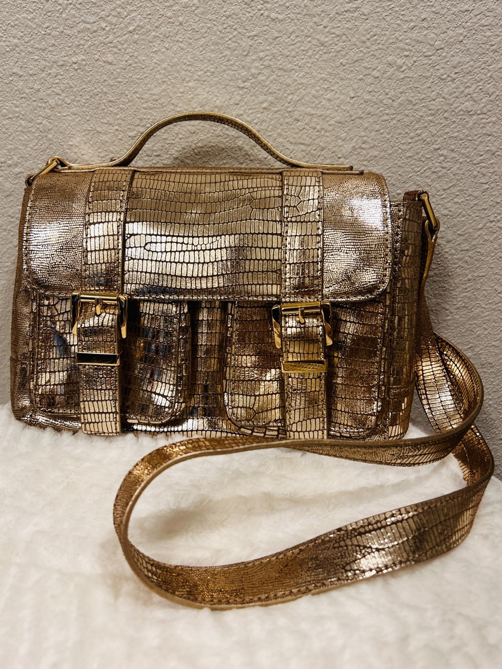 Michael Kors Metallic Gold Lizard Embossed Satchel Bag Crossbody 2 front buckle